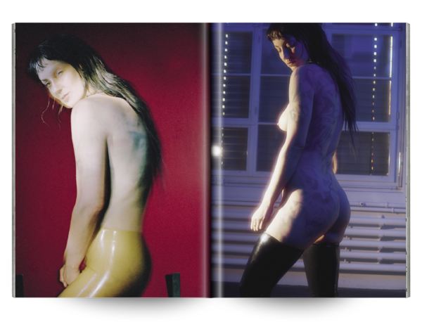 POV9 - The Fetish Issue - © Dual Room